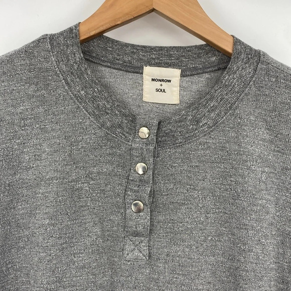Monrow + Soul Top Womens‎ Small Gray Soul Cycle Henley Long Sleeve - Picture 3 of 9